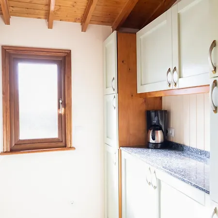 Πανσιόν Helda - Private Bedroom In A Shared Of 4 Bedroom